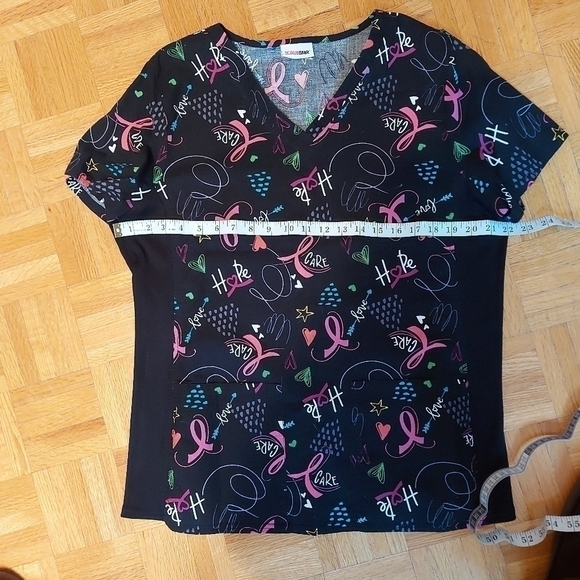 SCRUB Top Women Healthcare Medical Uniform - Picture 5 of 7